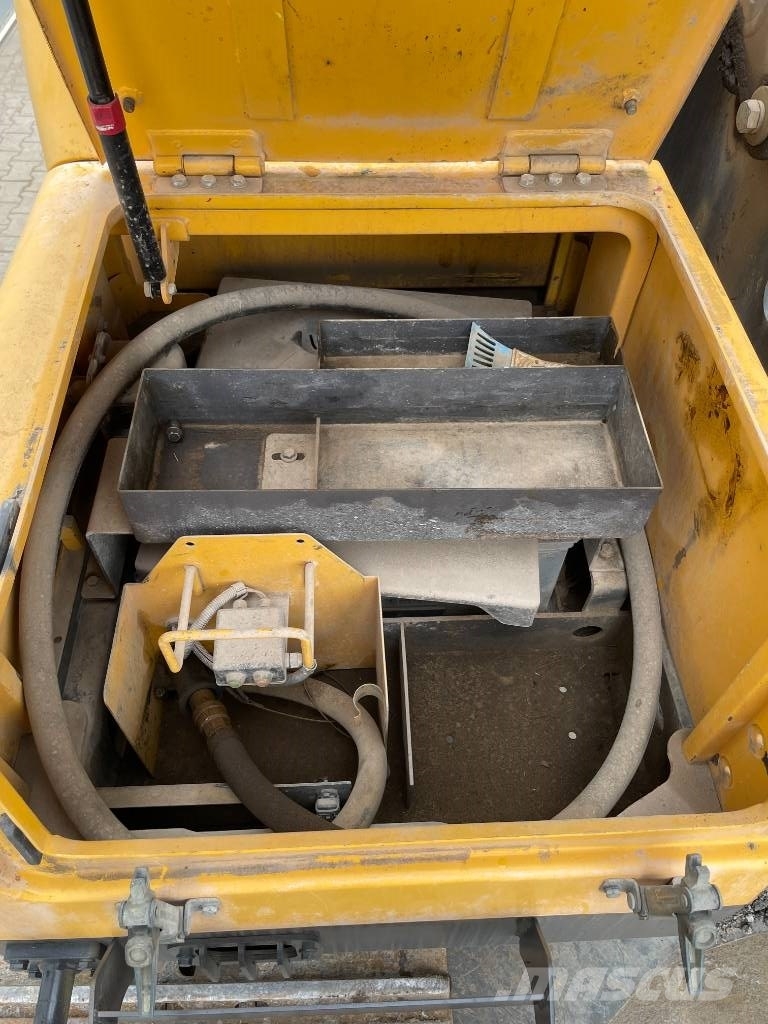 Volvo EC 250 D N L optional mit Oilquick OQ7055 Raupenbagger