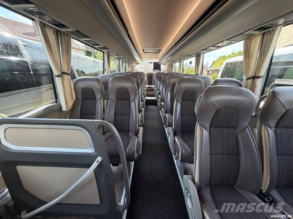 Volvo 9900 المركبة
