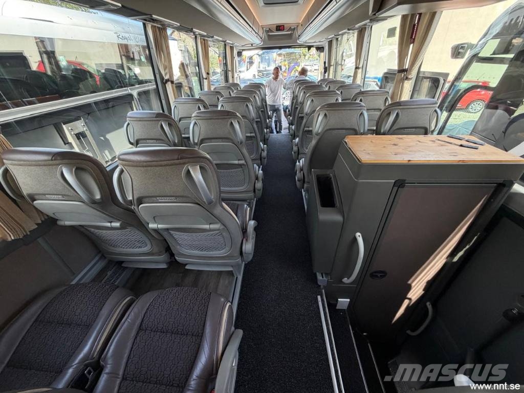 Volvo 9900 المركبة