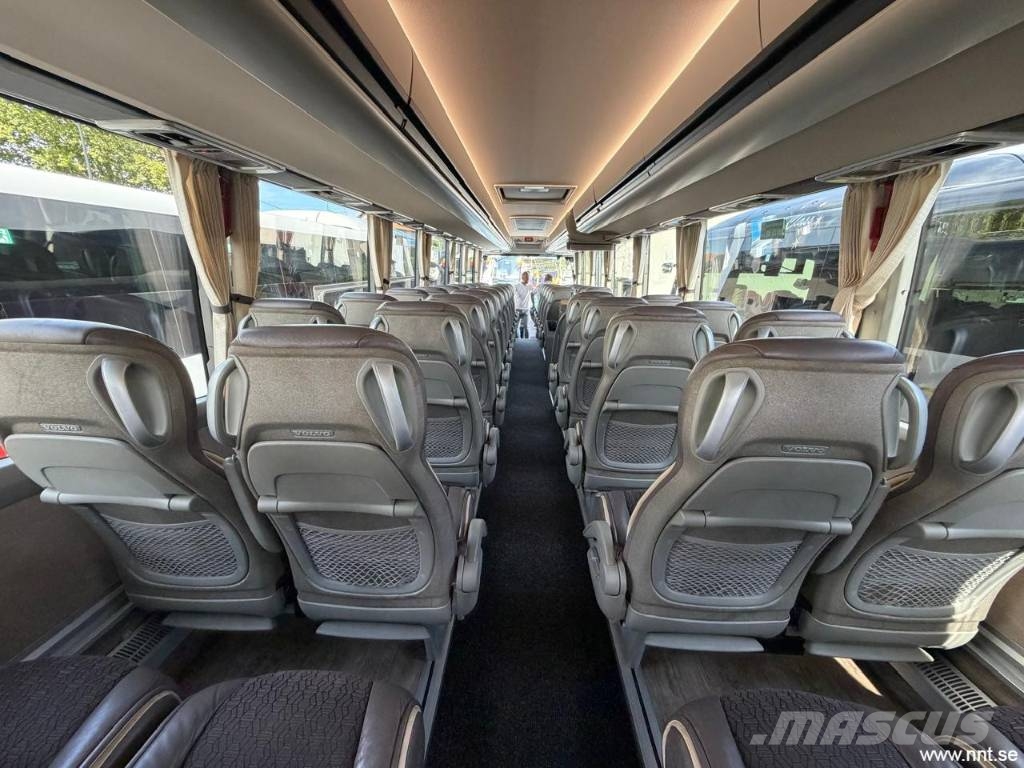 Volvo 9900 المركبة