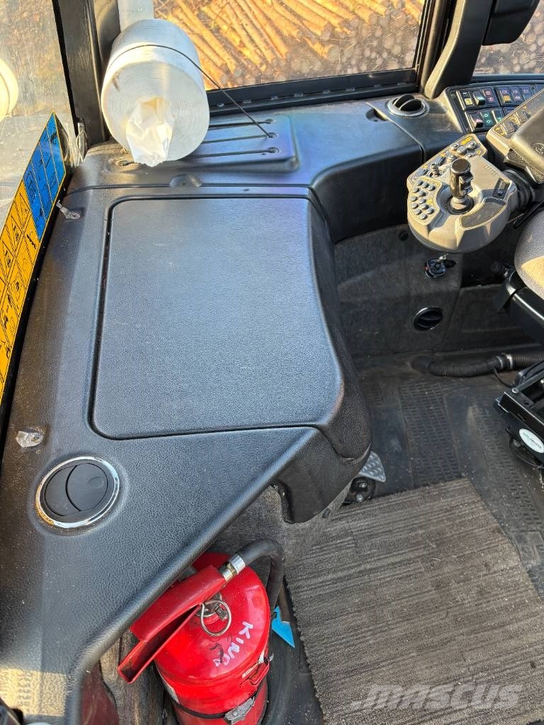 Ponsse ELK 10W Transportadoras