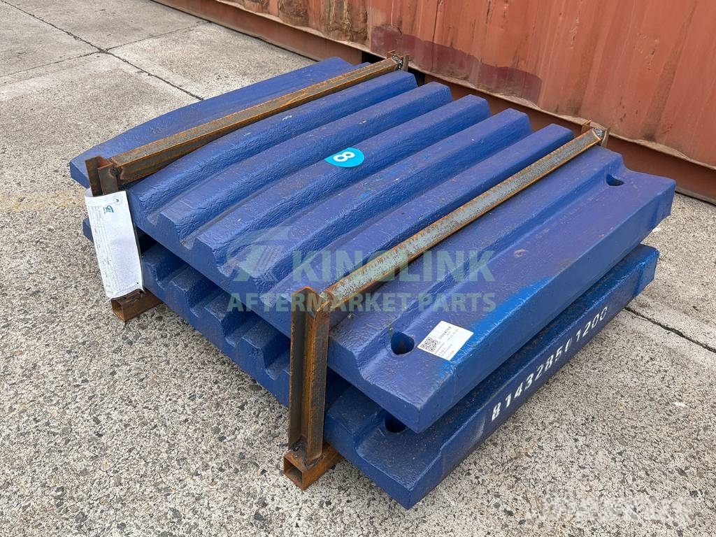 Kinglink Fixed Jaw Plate for C125 Jaw Crusher Skærveknusere