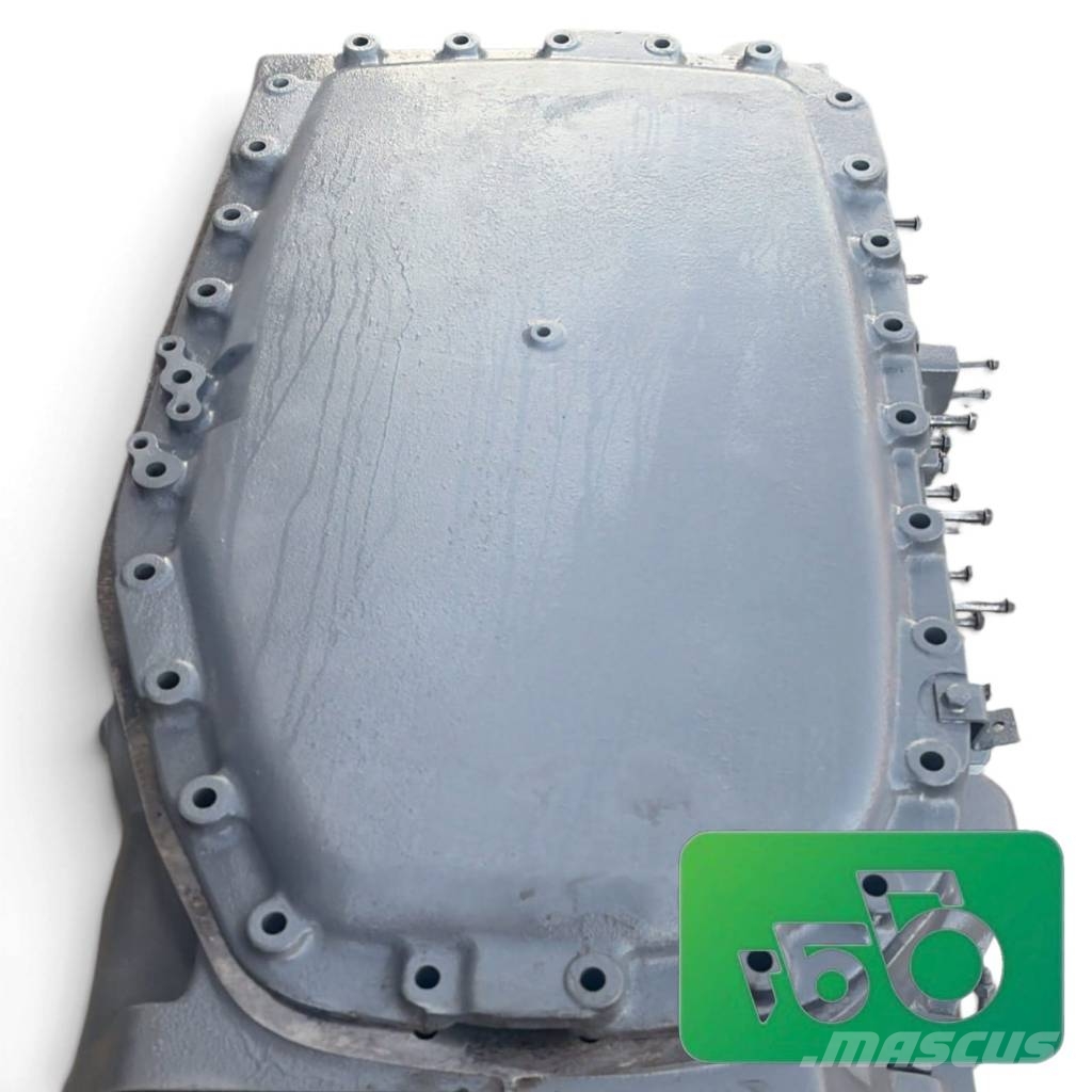 Valtra S352 GEARBOX HOUSING COVER M916101050060 底盘和悬架