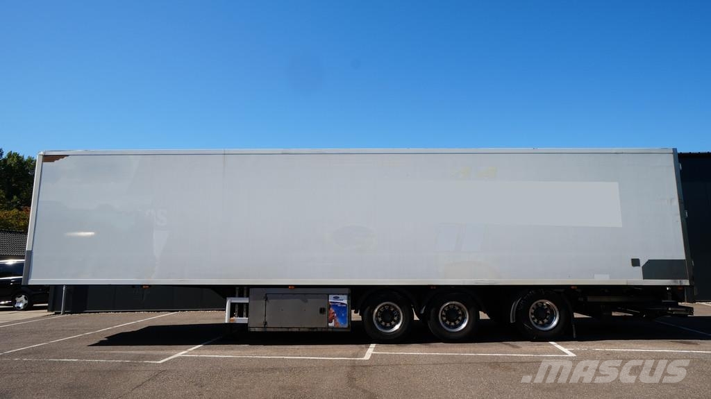  H.T.F. 3 Axle frigo trailer Carrier Vector 1850 Chladírenské návěsy