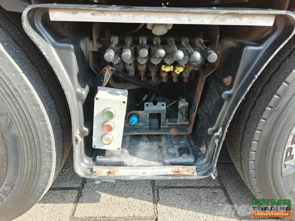 Mercedes-Benz Actros 1841 4x2 Sleeper Cab Euro5 - Kässbohrer Met Autoveokid