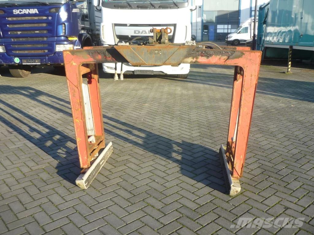 DAF Kipper/kraan Sand Grabs and Pallethooks and Tyres خطاطيف
