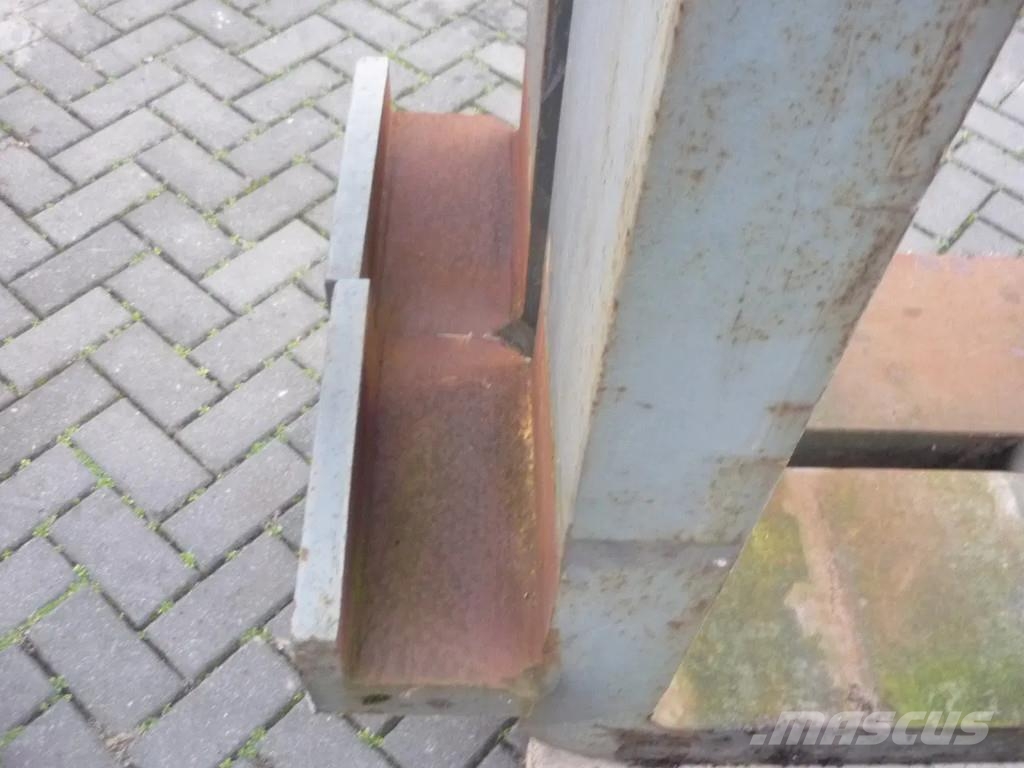 DAF Kipper/kraan Sand Grabs and Pallethooks and Tyres Garras