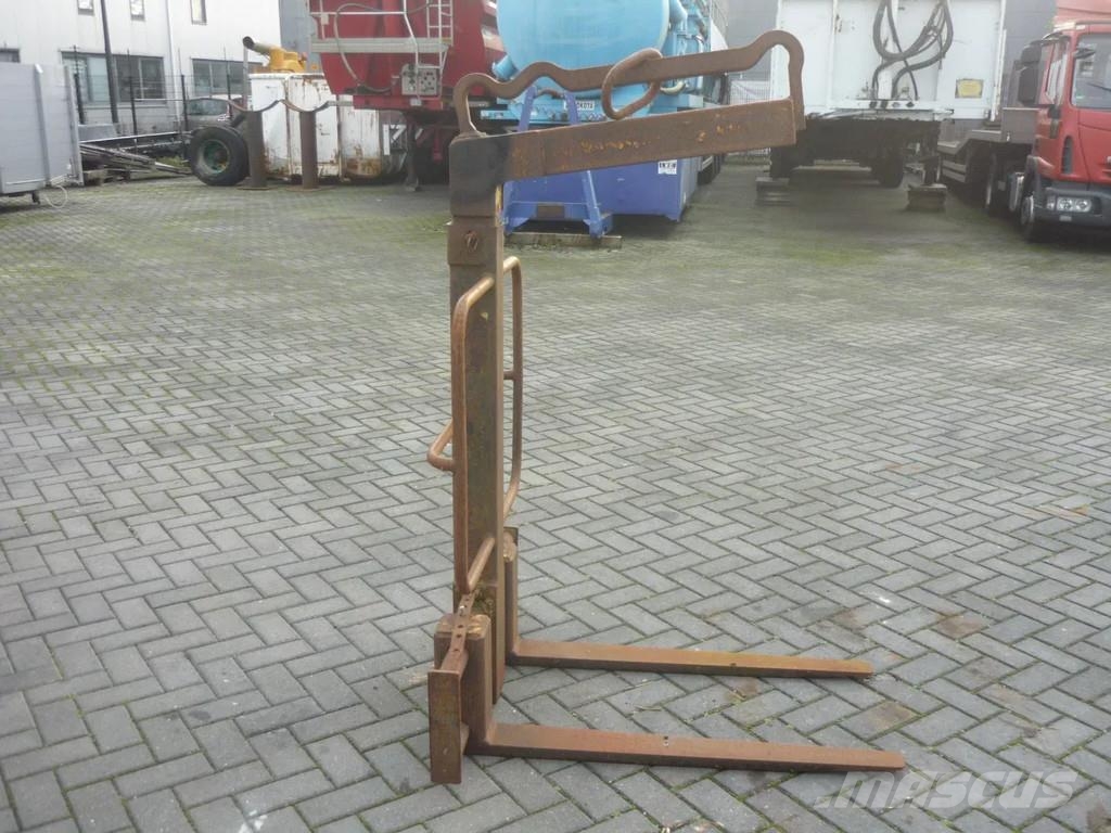 DAF Kipper/kraan Sand Grabs and Pallethooks and Tyres Garras