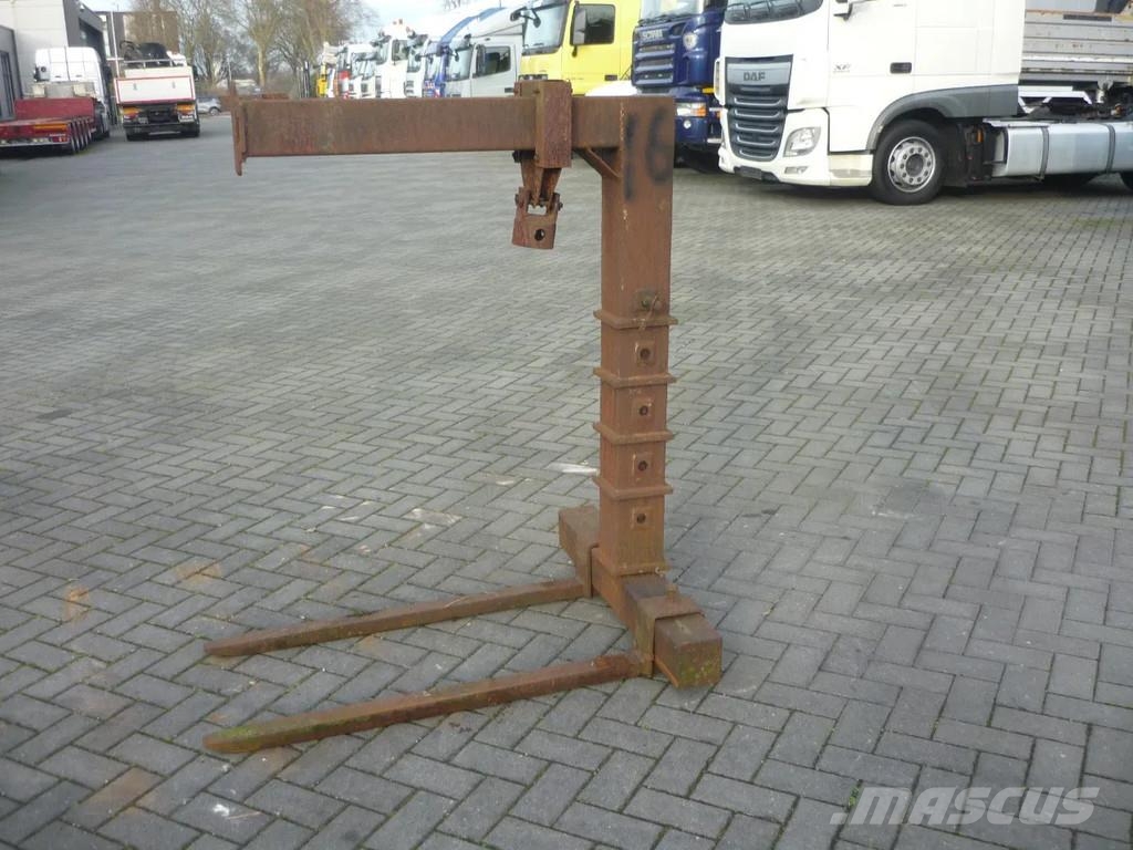 DAF Kipper/kraan Sand Grabs and Pallethooks and Tyres خطاطيف