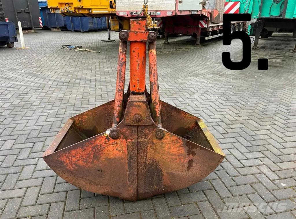 DAF Kipper/kraan Sand Grabs and Pallethooks and Tyres خطاطيف
