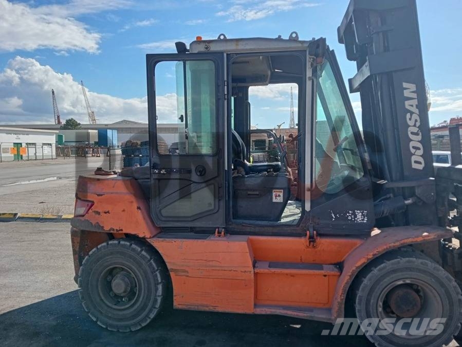Doosan D 70 S-7 Dīzeļa autoiekrāvēji