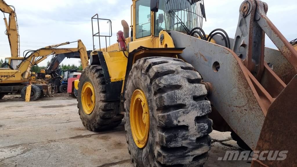 Volvo L 220 E 휠로우더