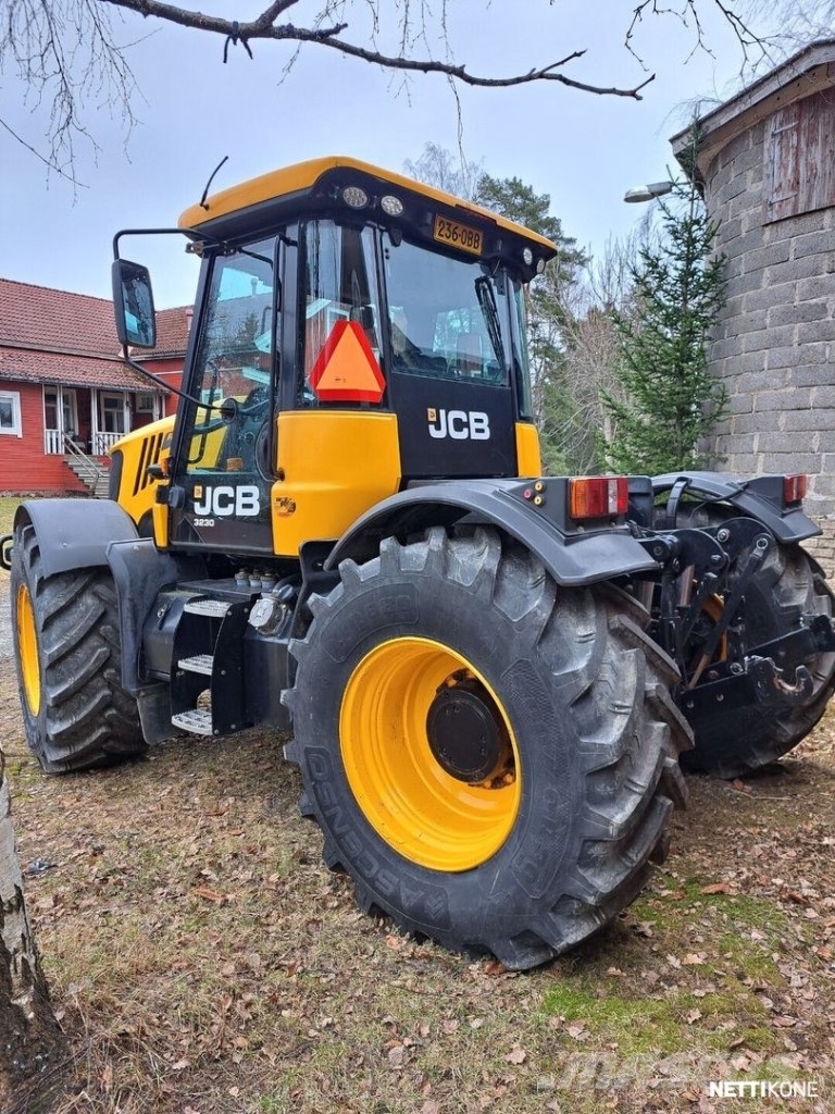 JCB Fastrac 3230 Tratores
