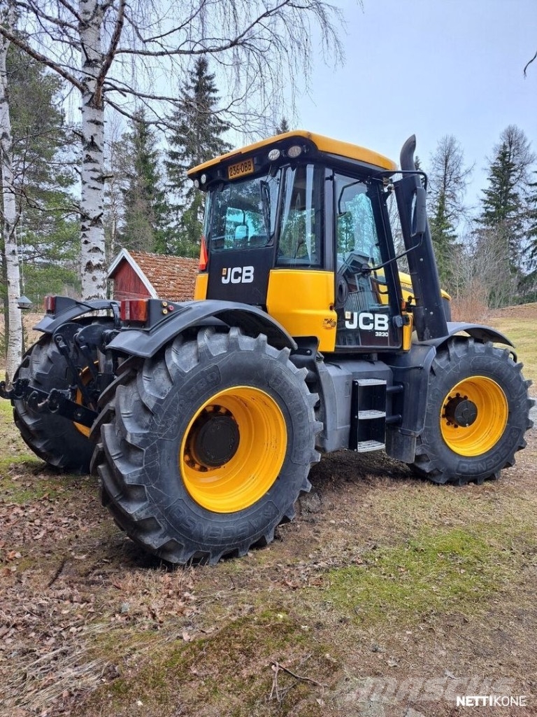 JCB Fastrac 3230 Tratores