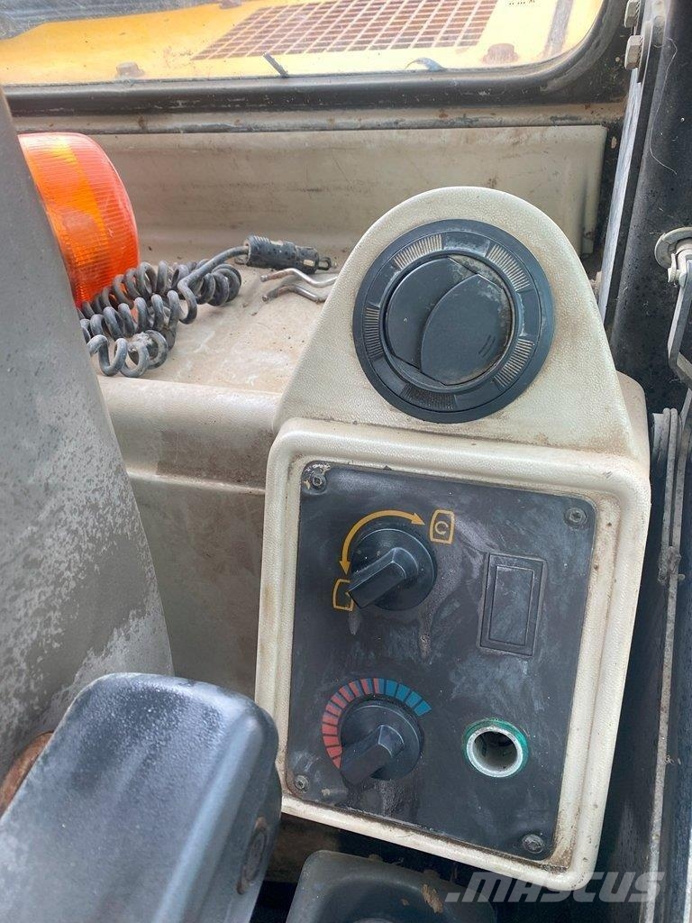JCB JS160W . Hjulgrävare