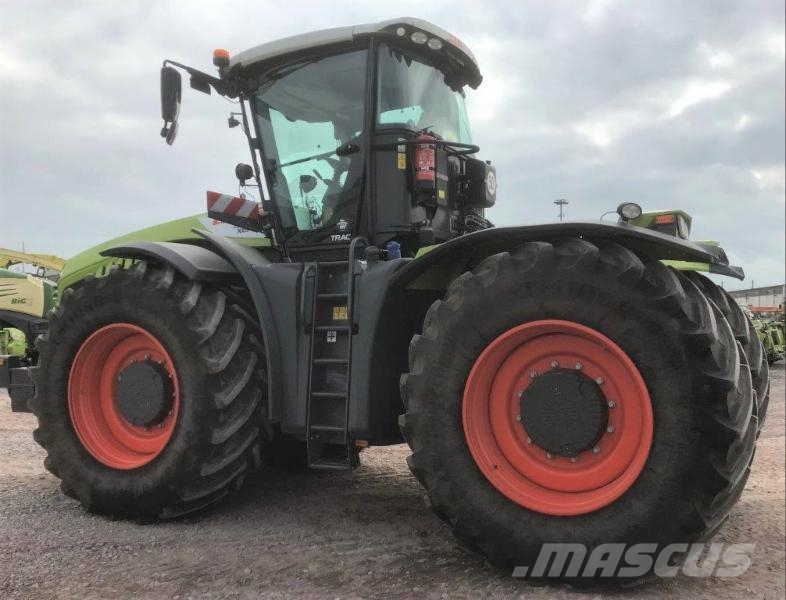 CLAAS XERION 4200 TRAC 트랙터
