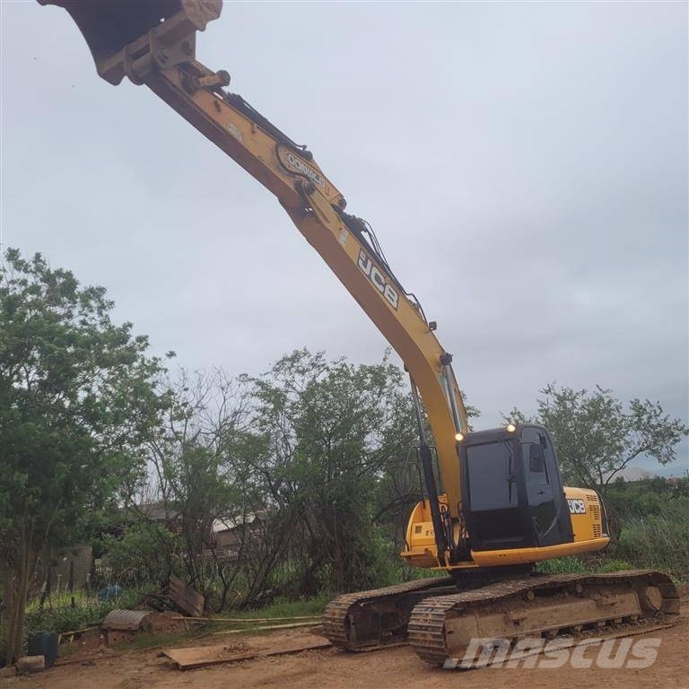 JCB JS200LC 履带挖掘机