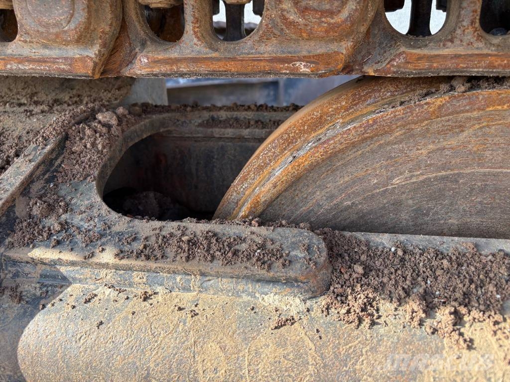CAT 330 (NEXT GEN) Kāpurķēžu ekskavatori
