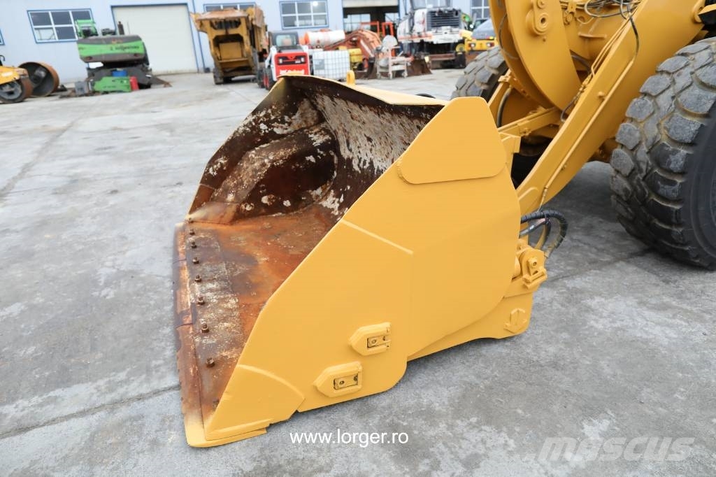 CAT 938 M 轮式装载机