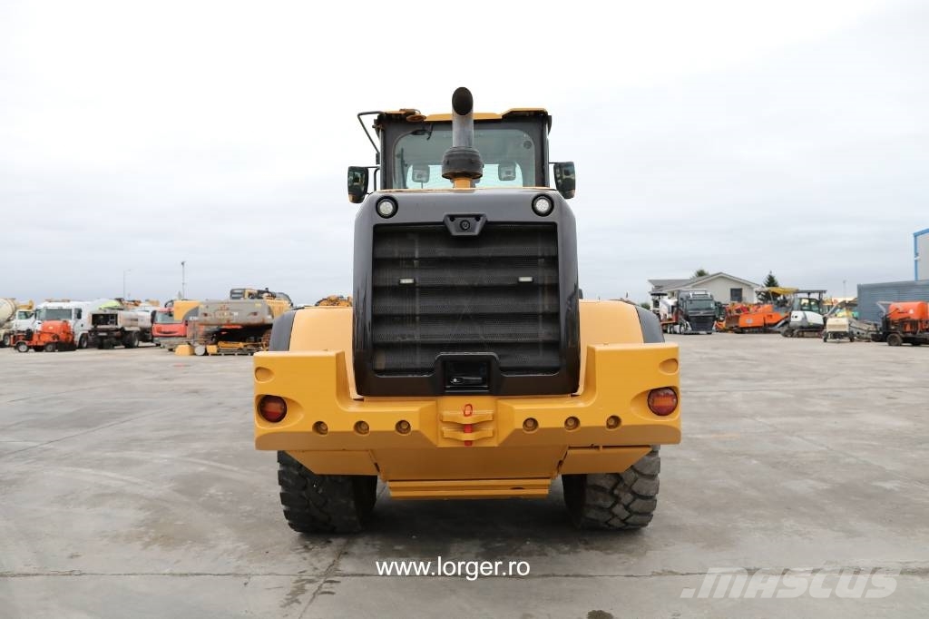 CAT 938 M 轮式装载机