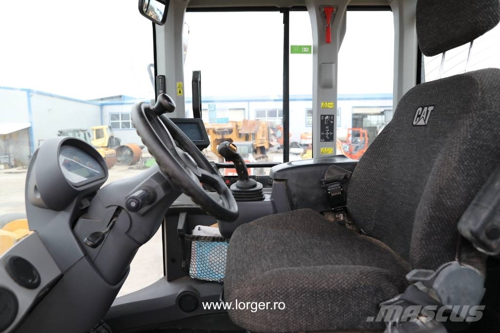 CAT 938 M 轮式装载机