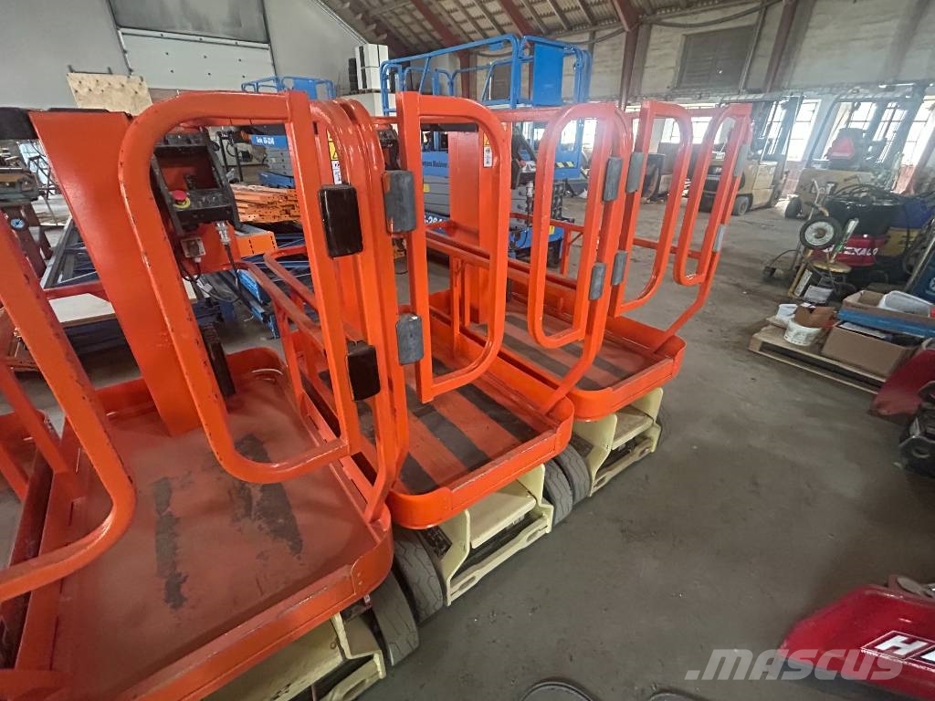JLG 1230 ES Jarbolne penjajuće platforme