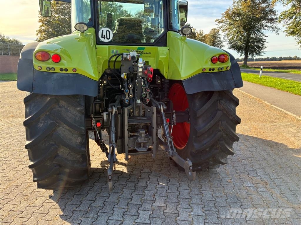 CLAAS Arion 610 CIS Traktorit