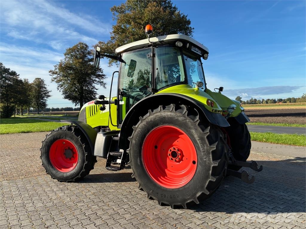 CLAAS Arion 610 CIS Traktorit