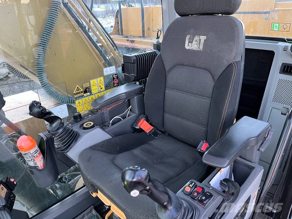 CAT 320 Beltegraver