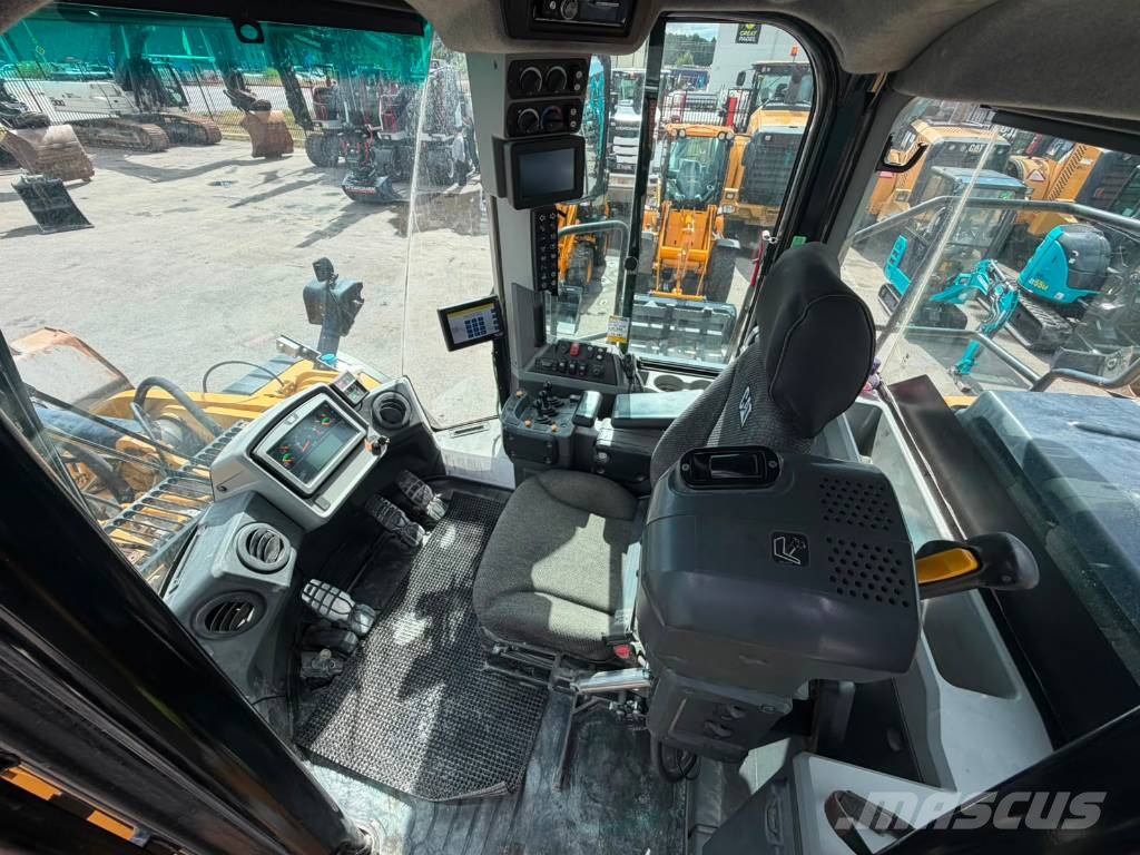CAT 980M Cargadoras sobre ruedas