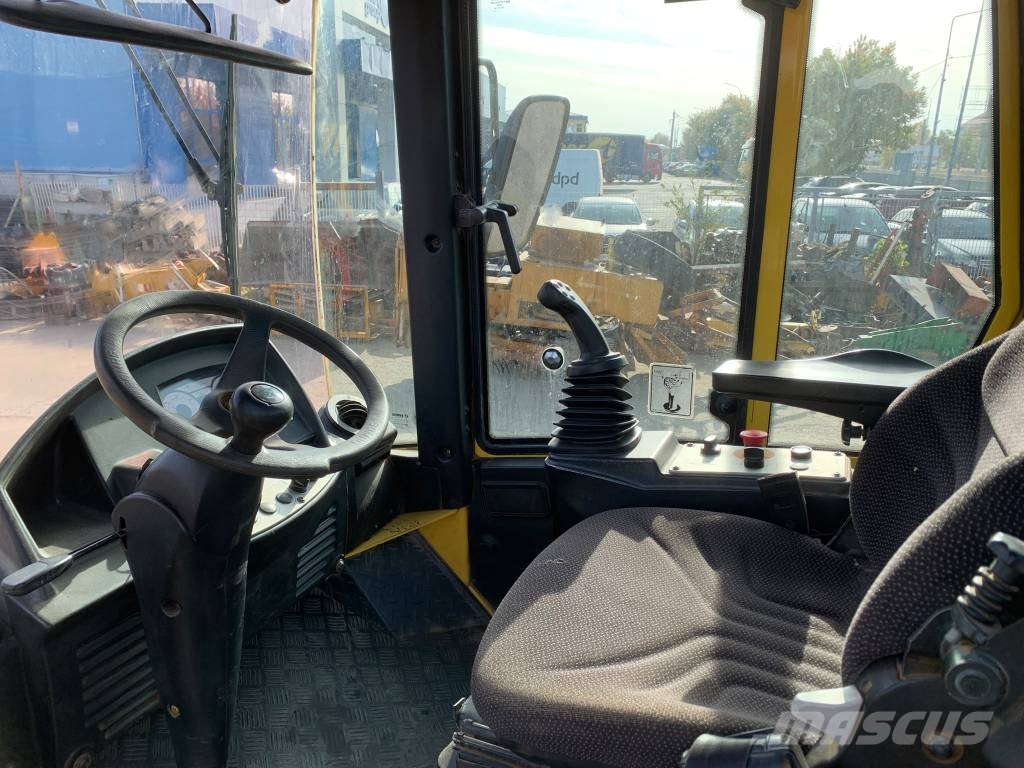 Bomag BW 213 D H-4 i Valjci sa jednim bubnjem