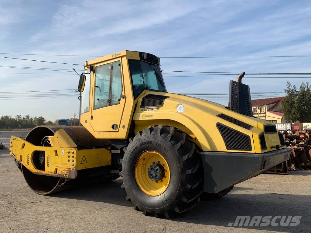 Bomag BW 213 D H-4 i Valjci sa jednim bubnjem