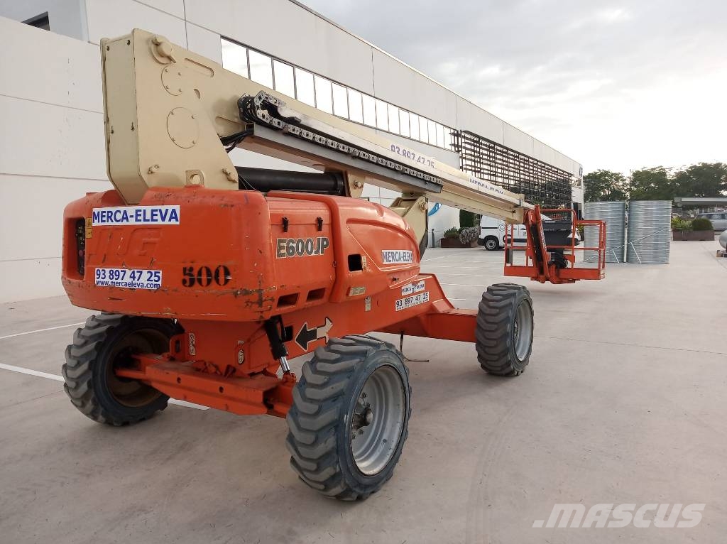 JLG E 600 JP Elevadores braços articulados
