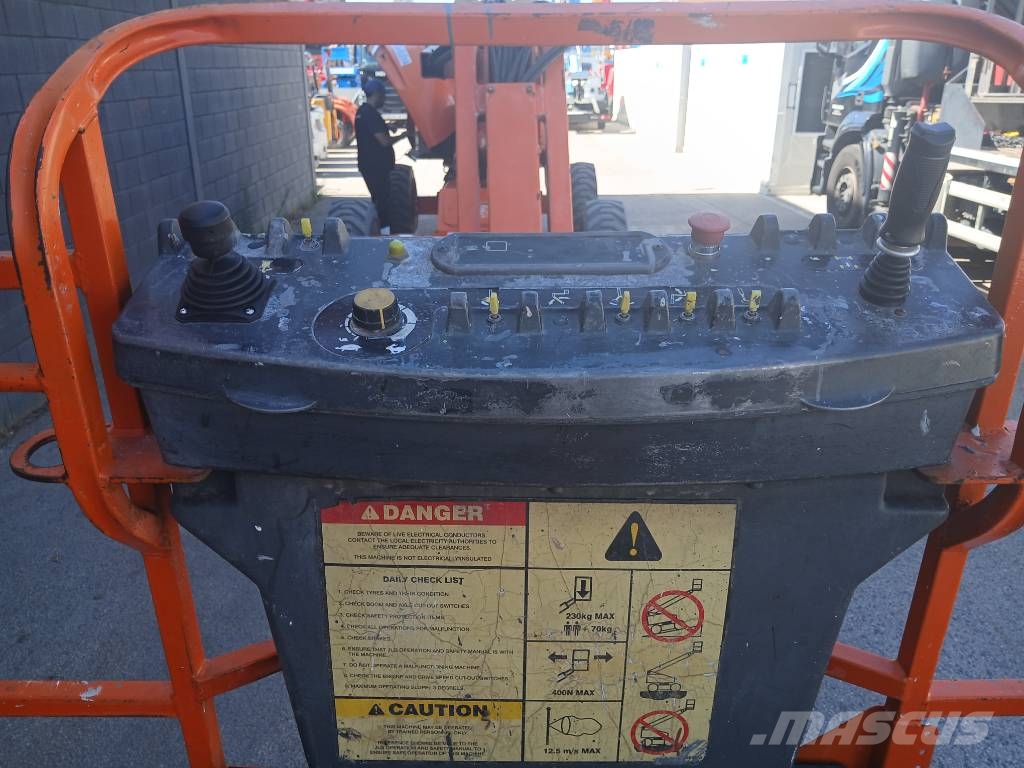 JLG E 600 JP Elevadores braços articulados