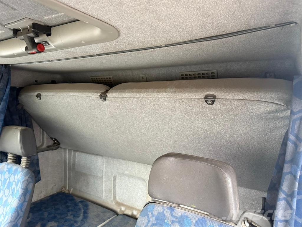 Iveco Eurocargo 120EL 4x2 Camiones de caja de lona