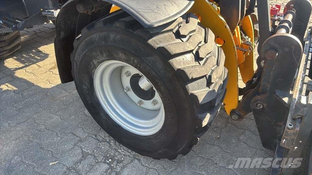 Schäffer 2445 لوادر بعجل
