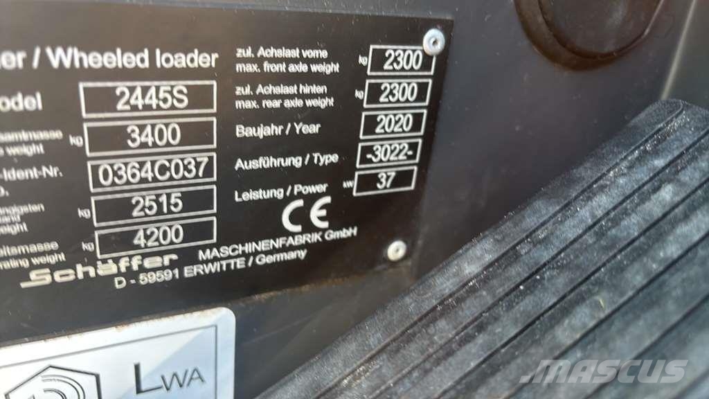 Schäffer 2445 لوادر بعجل