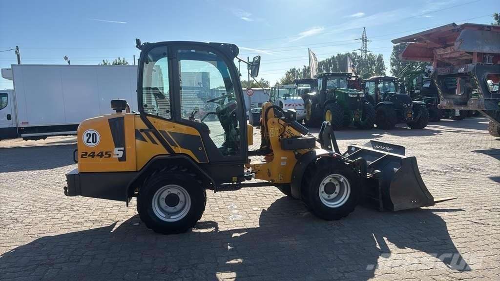Schäffer 2445 لوادر بعجل