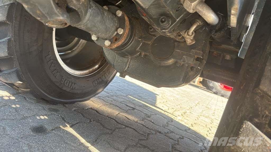 Schäffer 2445 لوادر بعجل