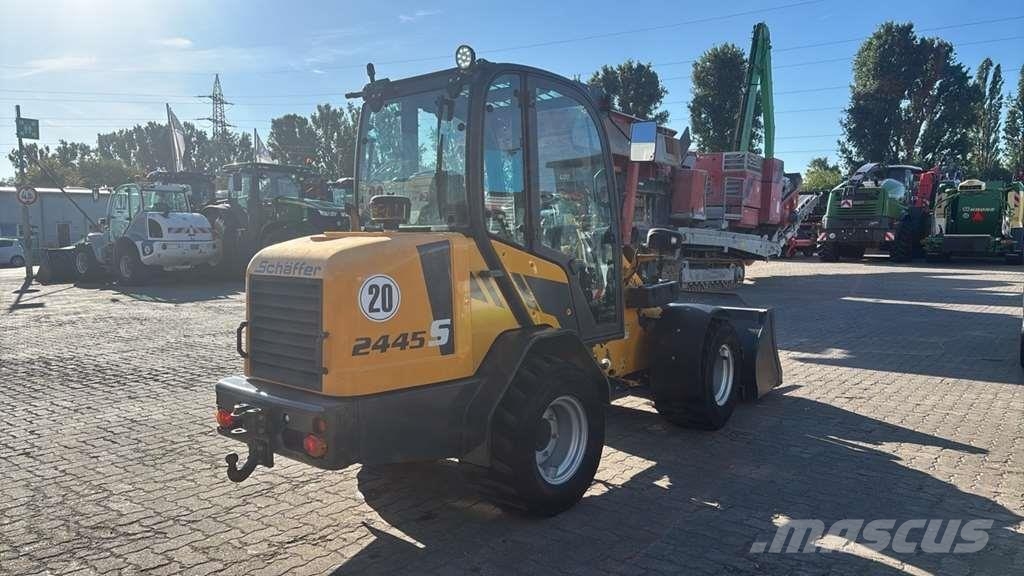 Schäffer 2445 لوادر بعجل