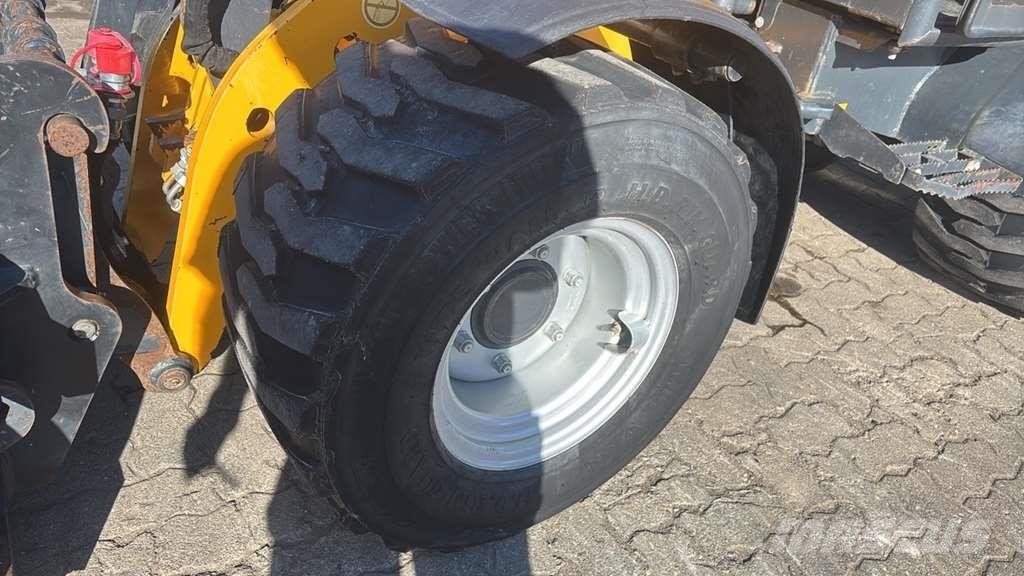 Schäffer 2445 لوادر بعجل