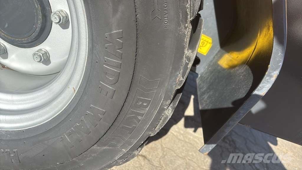Schäffer 2445 لوادر بعجل