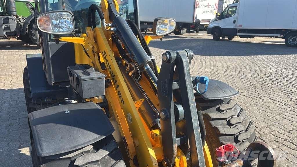 Schäffer 2445 لوادر بعجل