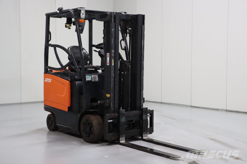 Doosan BC25S-7 Elektrostapler