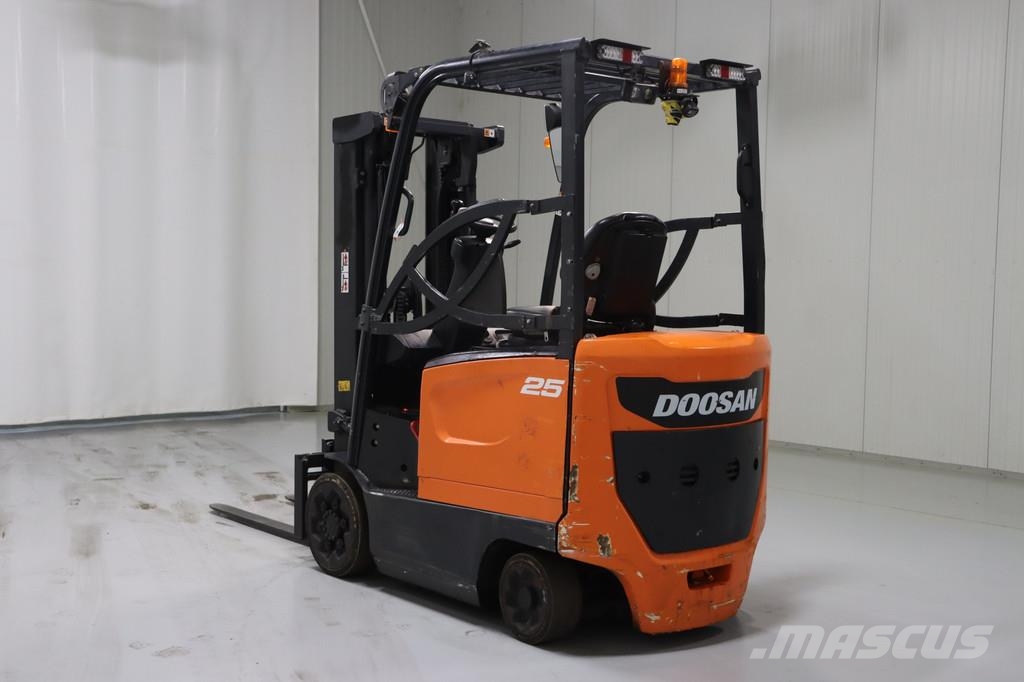 Doosan BC25S-7 Elektrostapler