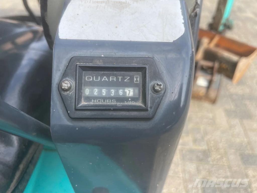 Kobelco SK 10r mini graafmachine- Minigraver Bobcat Kubota Mini ekskavatoriai < 7 t