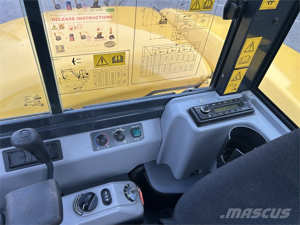 Komatsu PC 80 MR-5 حفارات وسط 7 طن - 12 طن