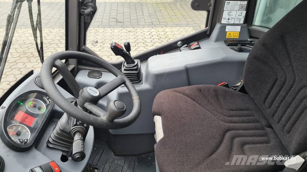 Mecalac AX 700  휠로우더