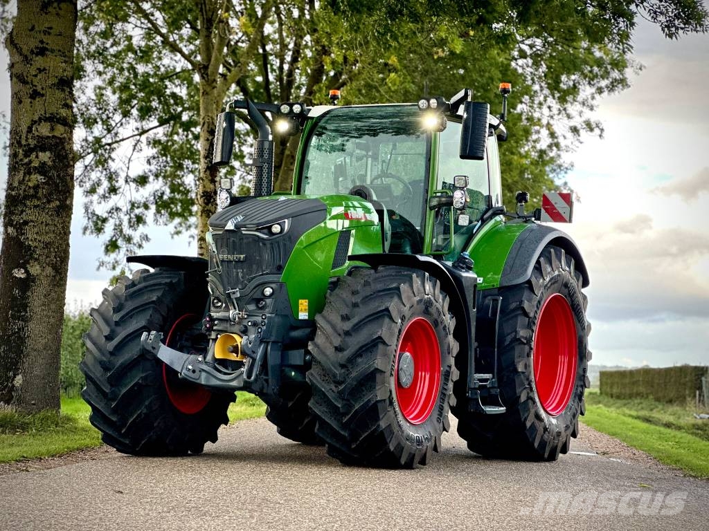 Fendt 724 Gen7 Vario Profi Plus Setting2 Tractors