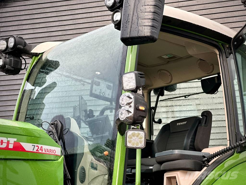 Fendt 724 Gen7 Vario Profi Plus Setting2 Tractors
